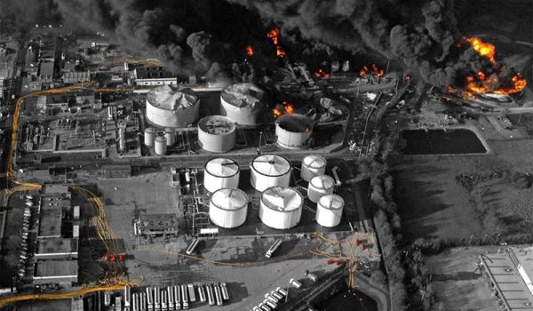 Large fire breakout in an industry