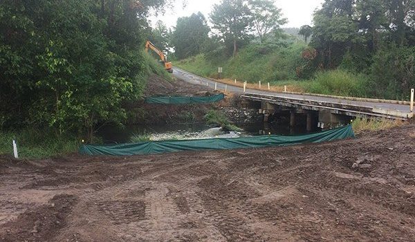 Bags of rocks used to create a sidetrack